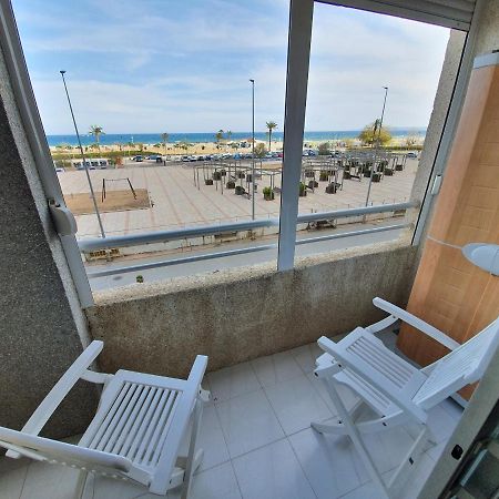 Estudio Seafront Miami 210 إمبوريابرافا المظهر الخارجي الصورة